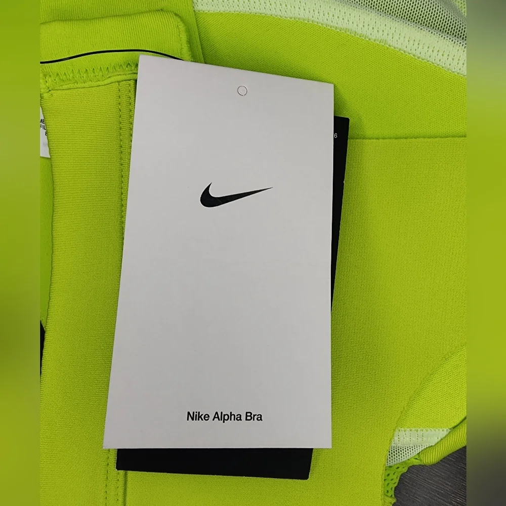 NWT Nike Alpha Bra, Womens Small - Picture 5 of 6